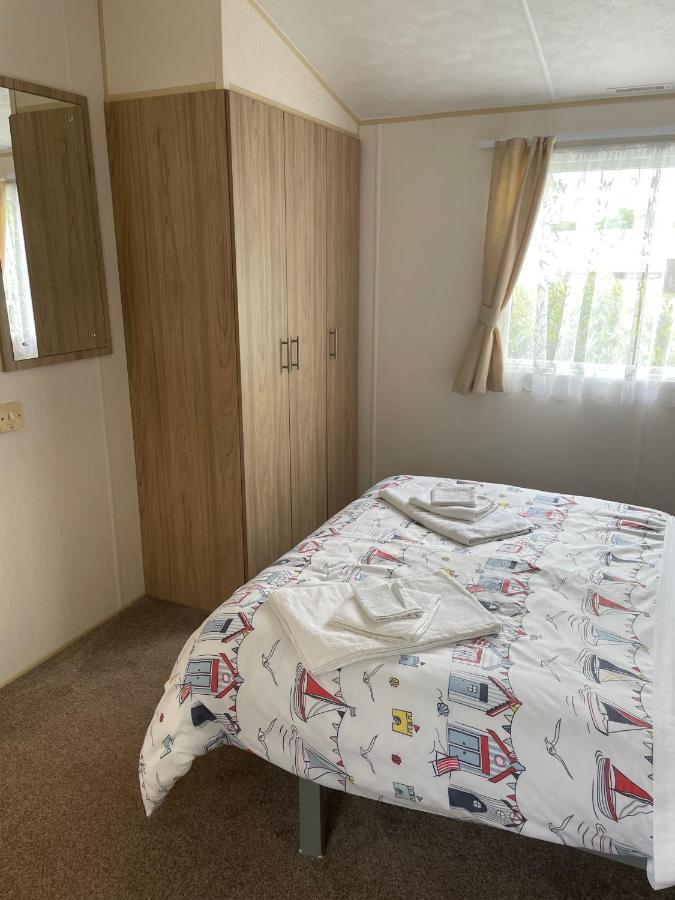 Parkdean Static Caravan On Cherry Tree Holiday Park Great Yarmouth Exterior photo